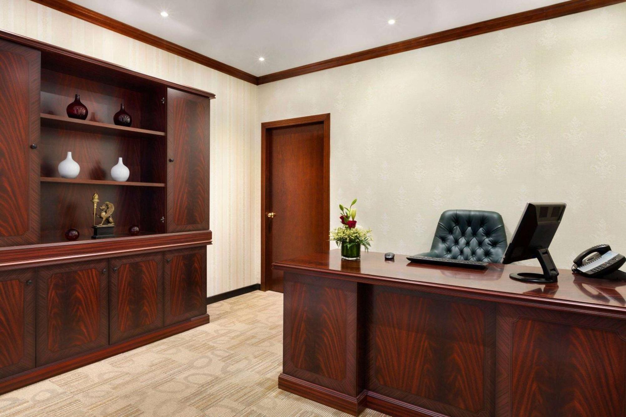 Hawthorn Suites By Wyndham Al Khobar Exterior foto